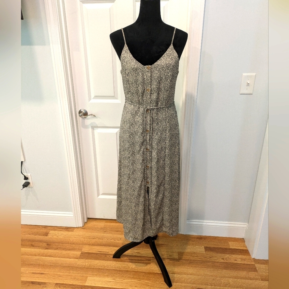 Women's Size MEDIUM Summer Dress
